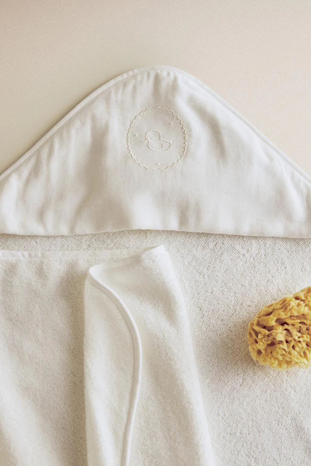 EMBROIDERED HOODED BABY TOWEL