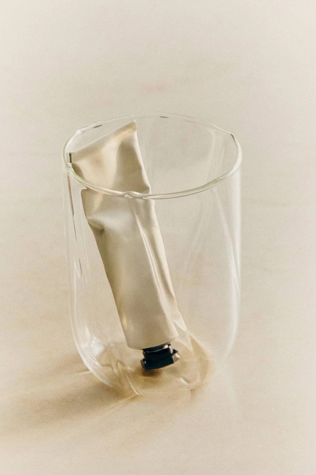 BOROSILICATE TOOTHBRUSH HOLDER