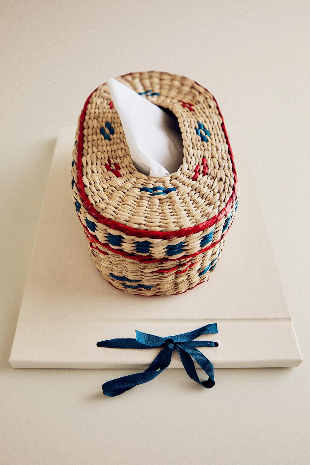 CHILDREN’S SEAGRASS WIPE HOLDER