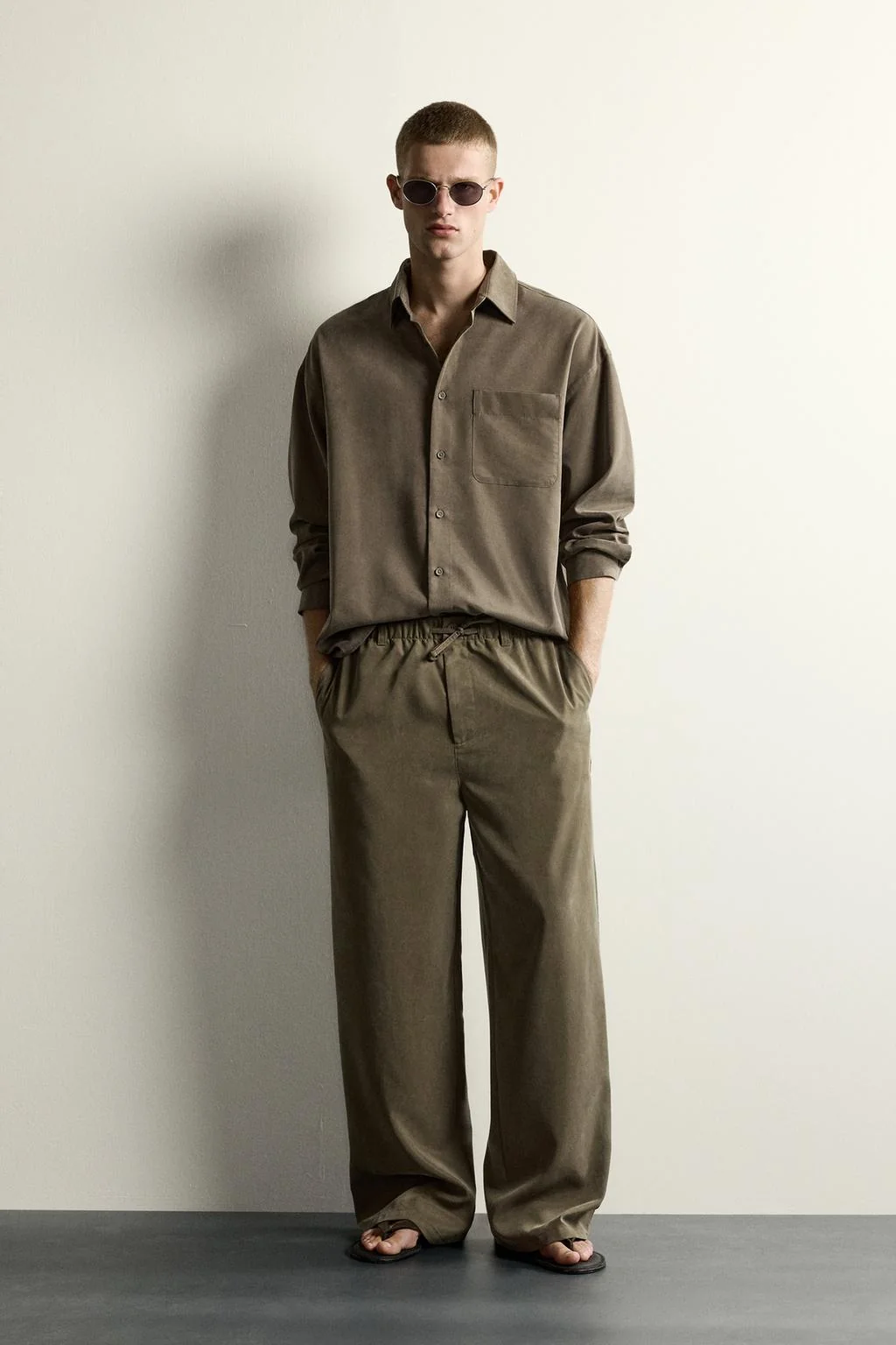 RELAXED FIT FLOWING TROUSERS
