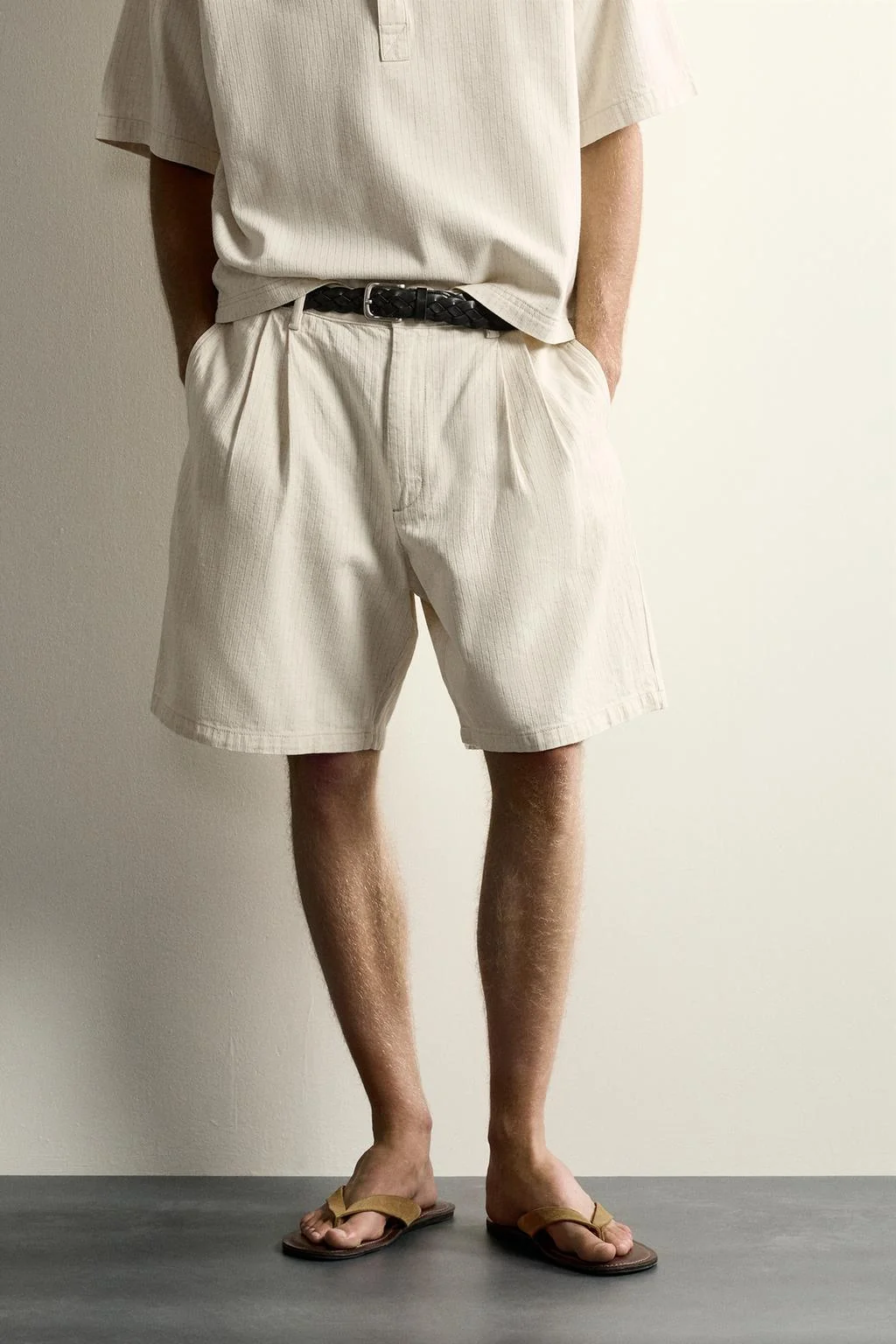 STRIPED PLEATED WIDE-LEG BERMUDA SHORTS