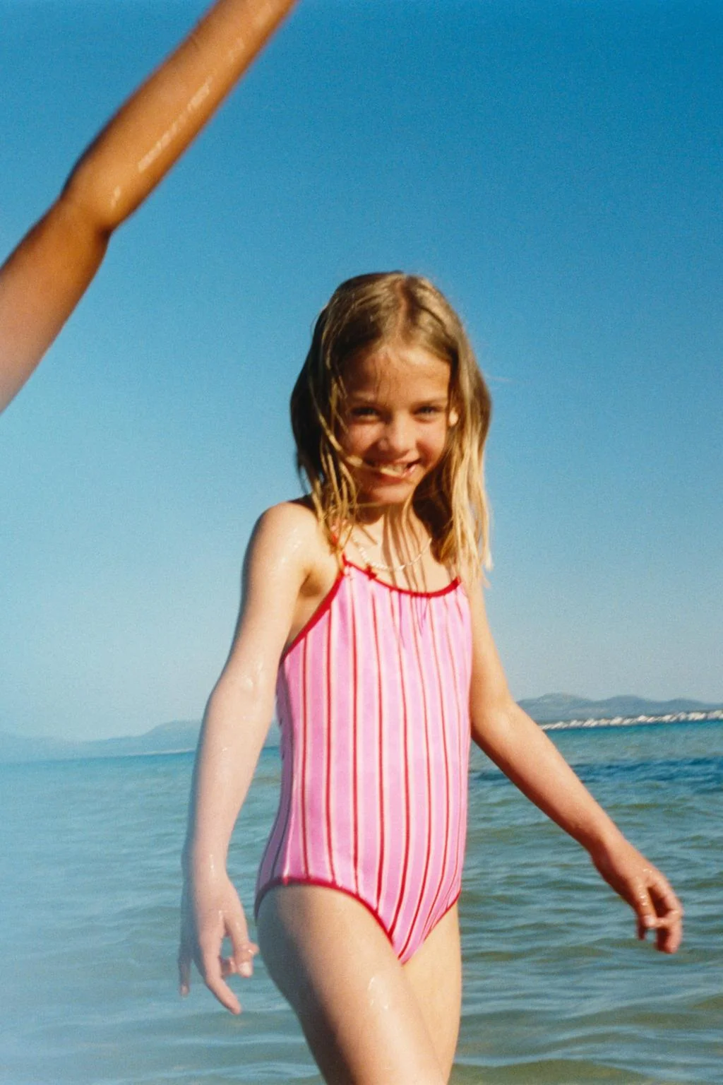 6-14 YEARS / STRIPED SWIMSUIT