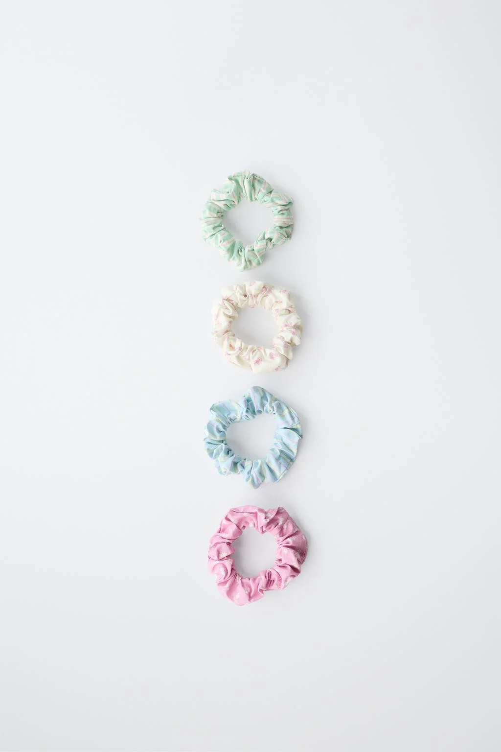 4-PACK OF STRIPED AND FLORAL SCRUNCHIES