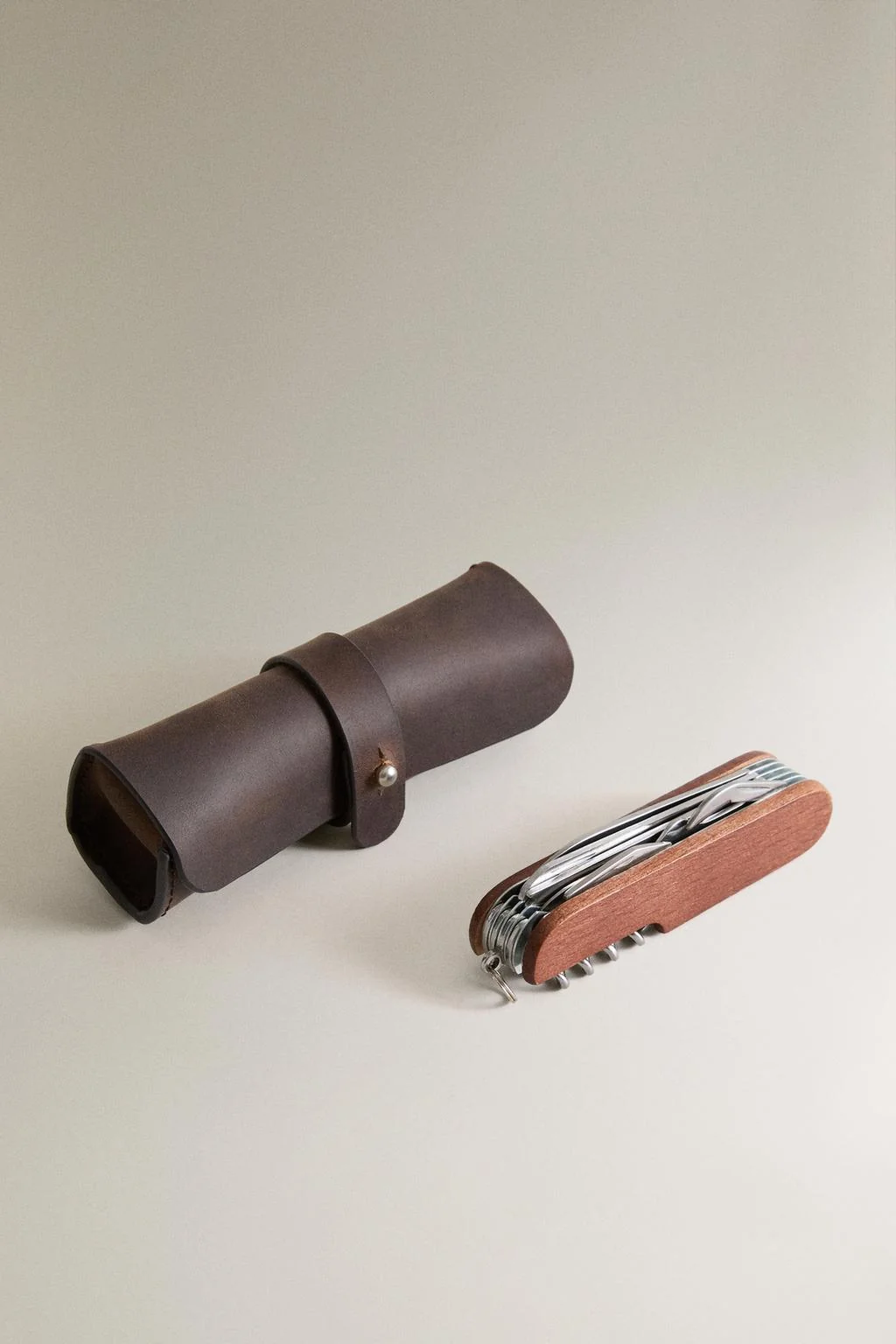 MULTIPURPOSE KNIFE AND COVER