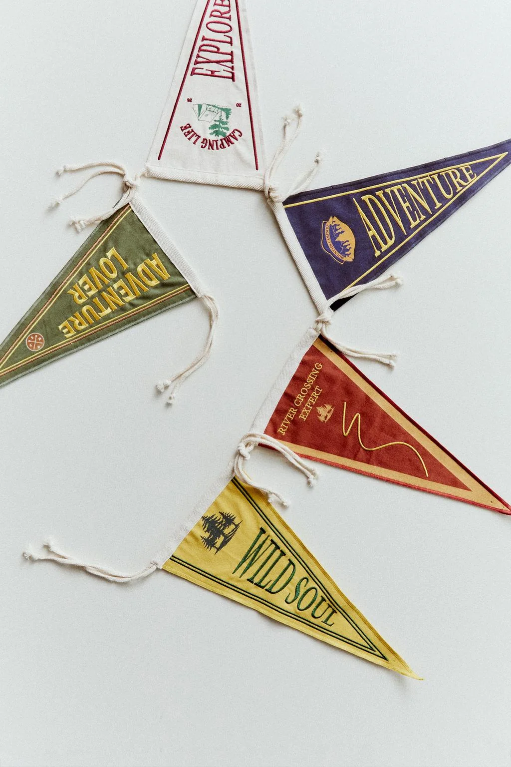 DECORATIVE BUNTING (PACK OF 5)
