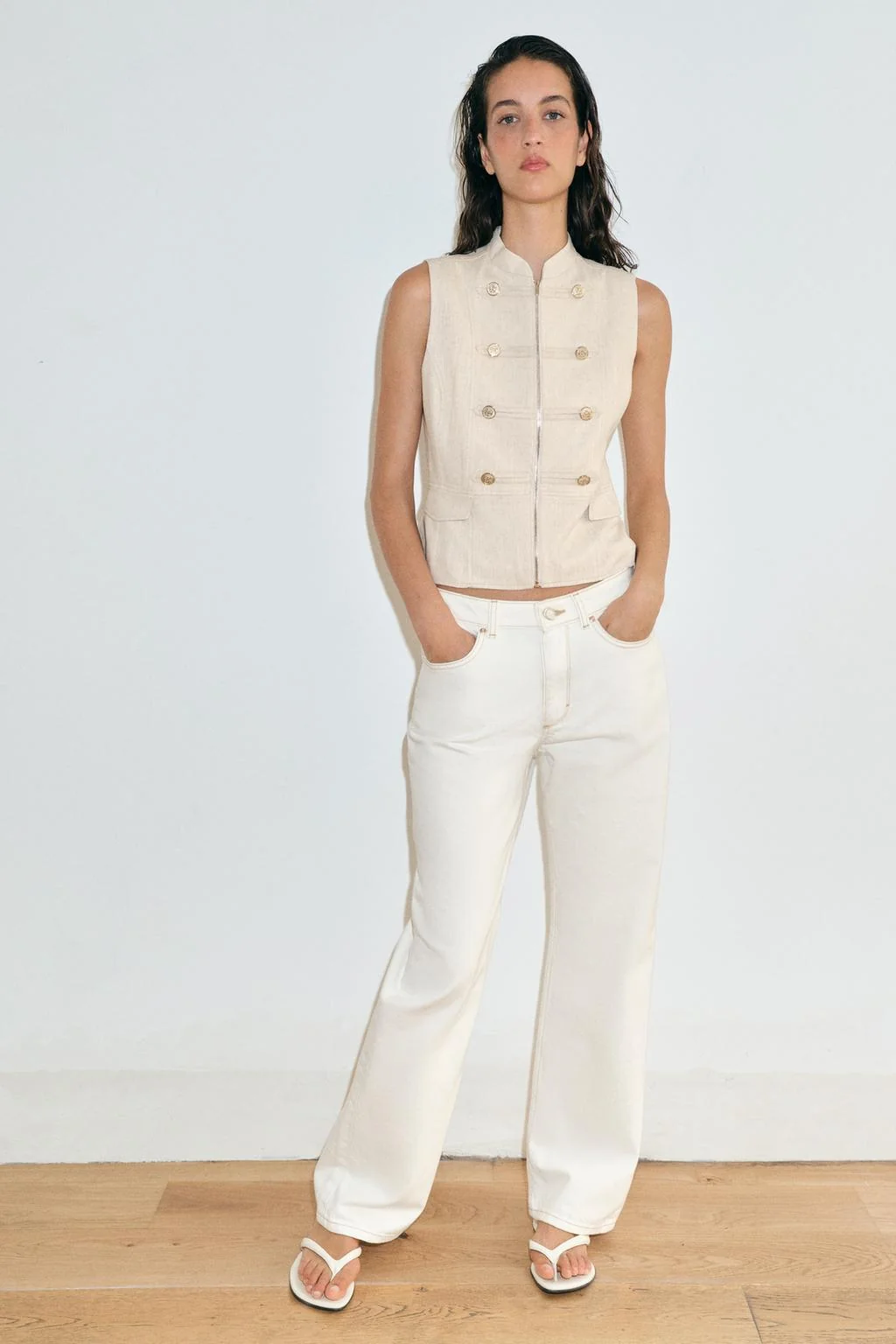 WAISTCOAT WITH FROG FASTENING