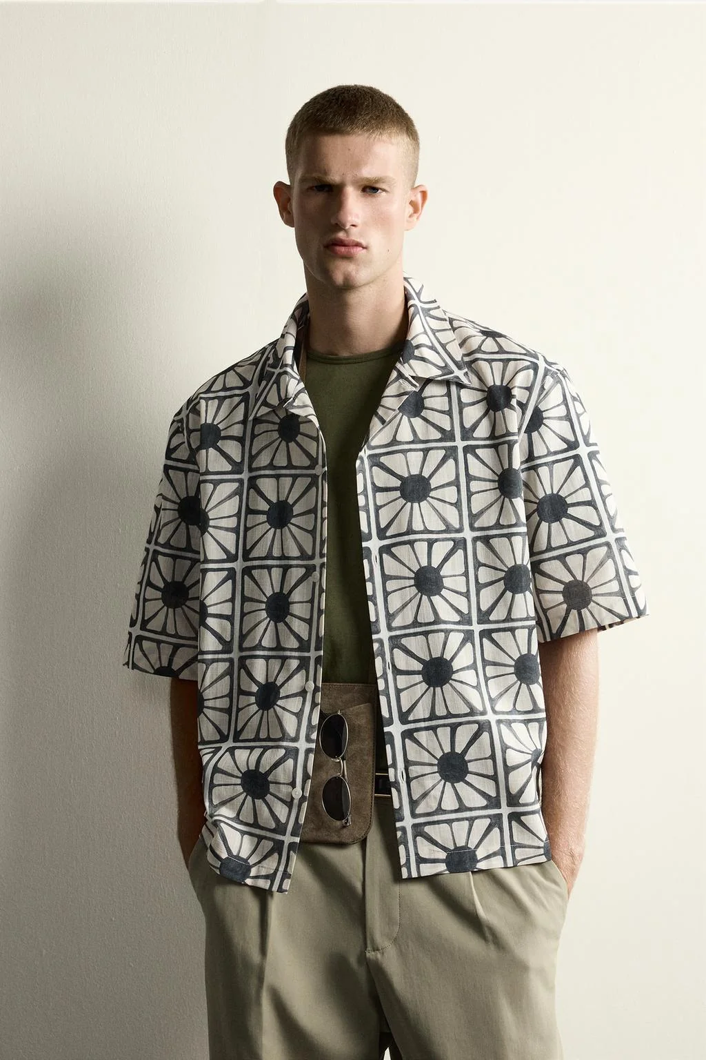 MOSAIC PRINT RELAXED FIT SHIRT