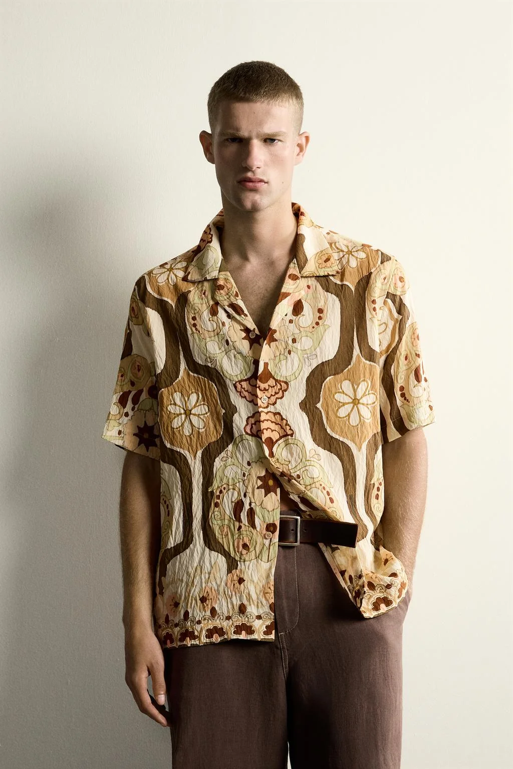 FLUID ABSTRACT PRINT SHIRT