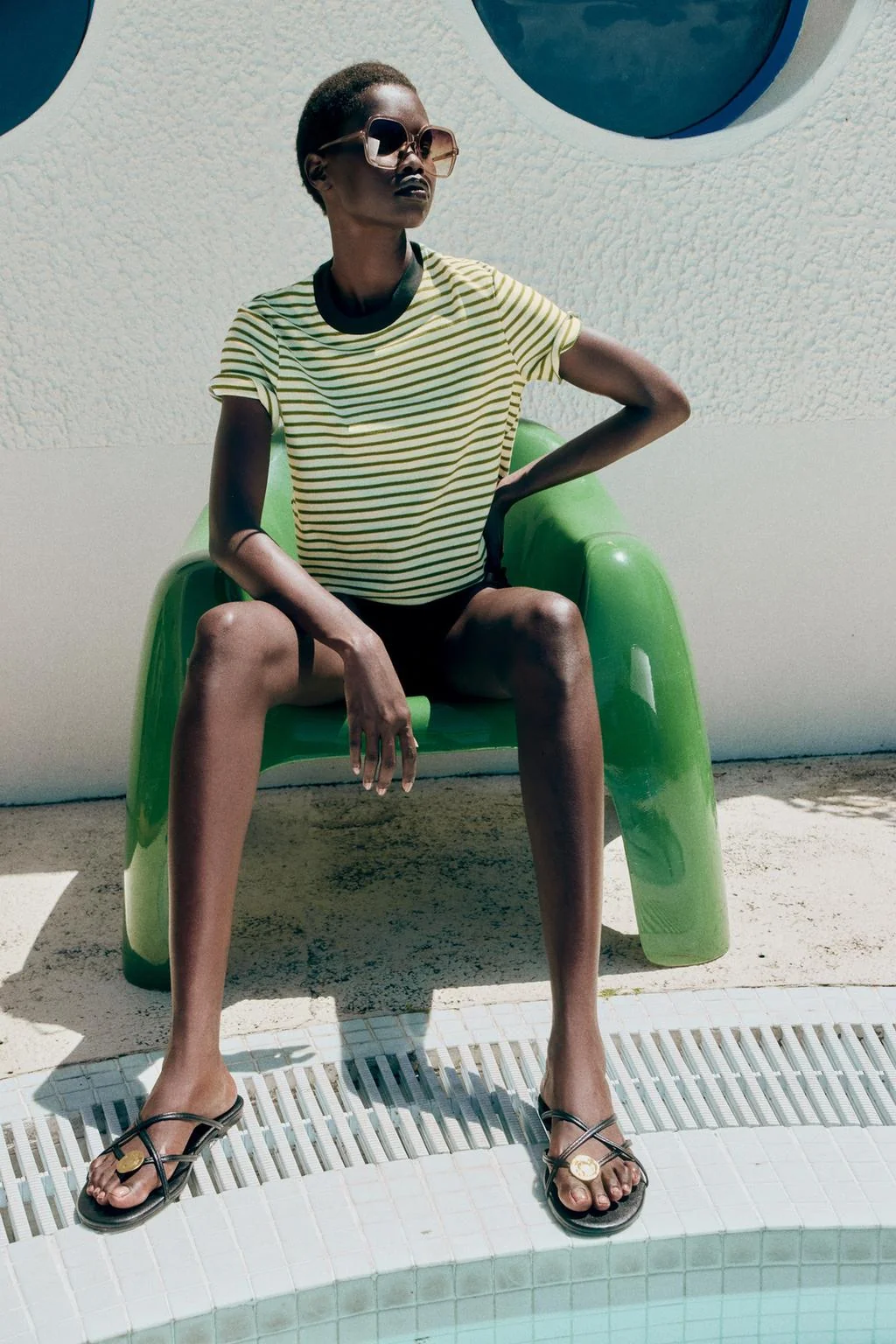 STRIPED SHORT SLEEVE T-SHIRT