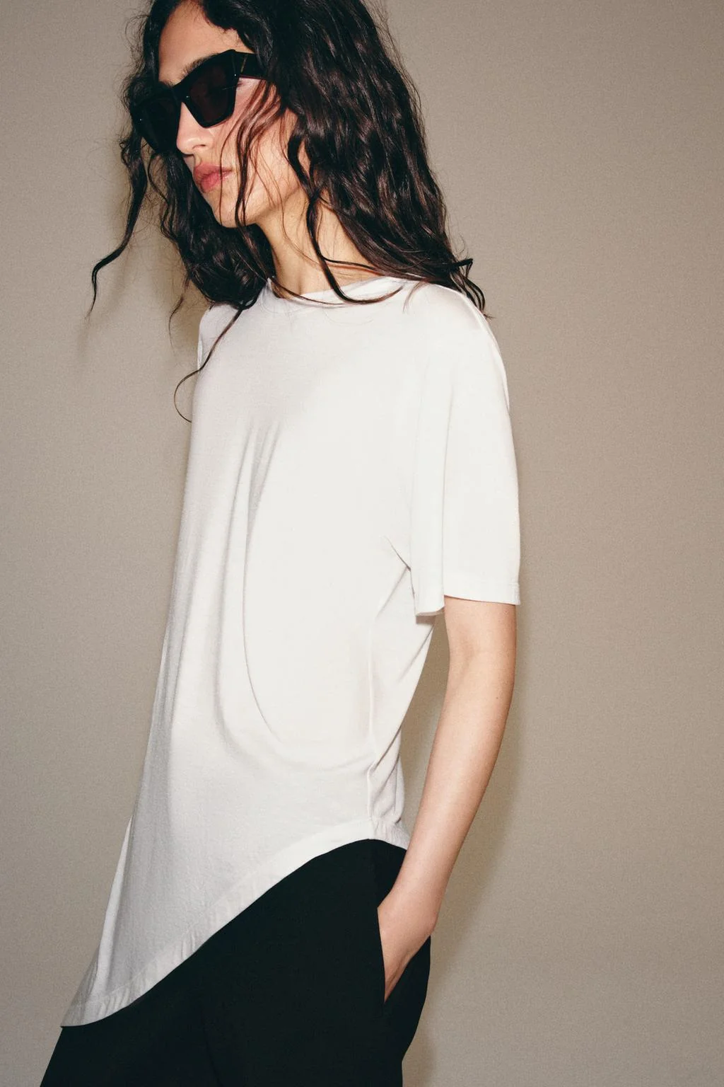 ASYMMETRIC SHORT SLEEVE TOP