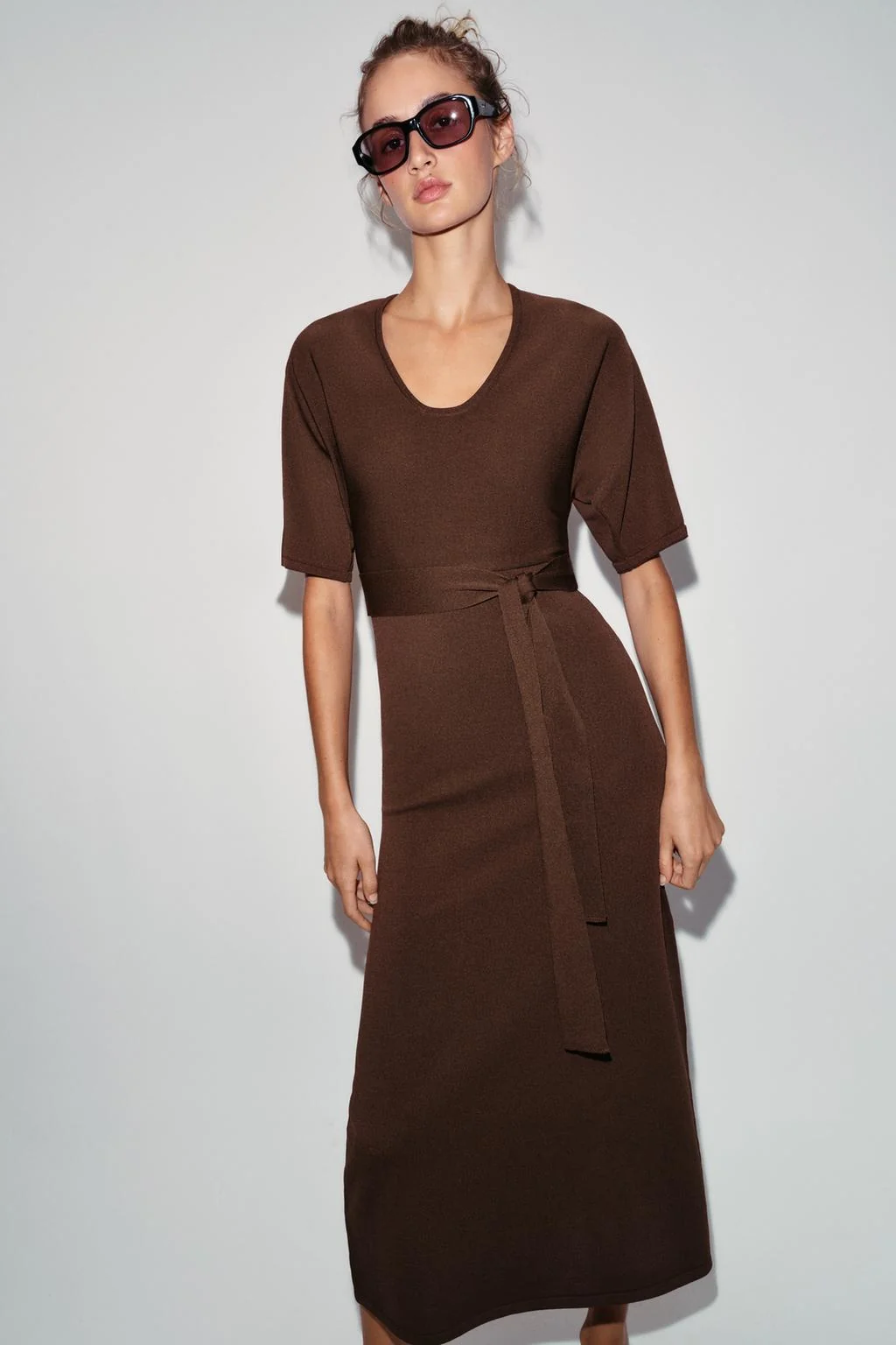 KNIT MIDI DRESS WITH BELT