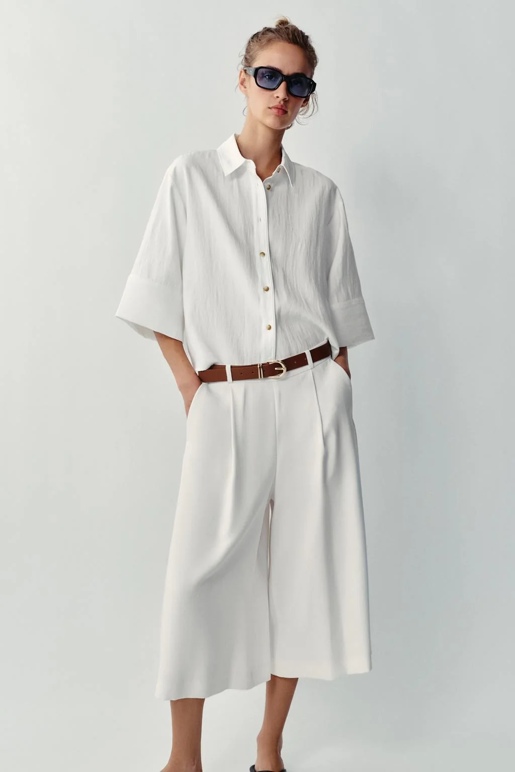 LONG BELTED BERMUDA SHORTS