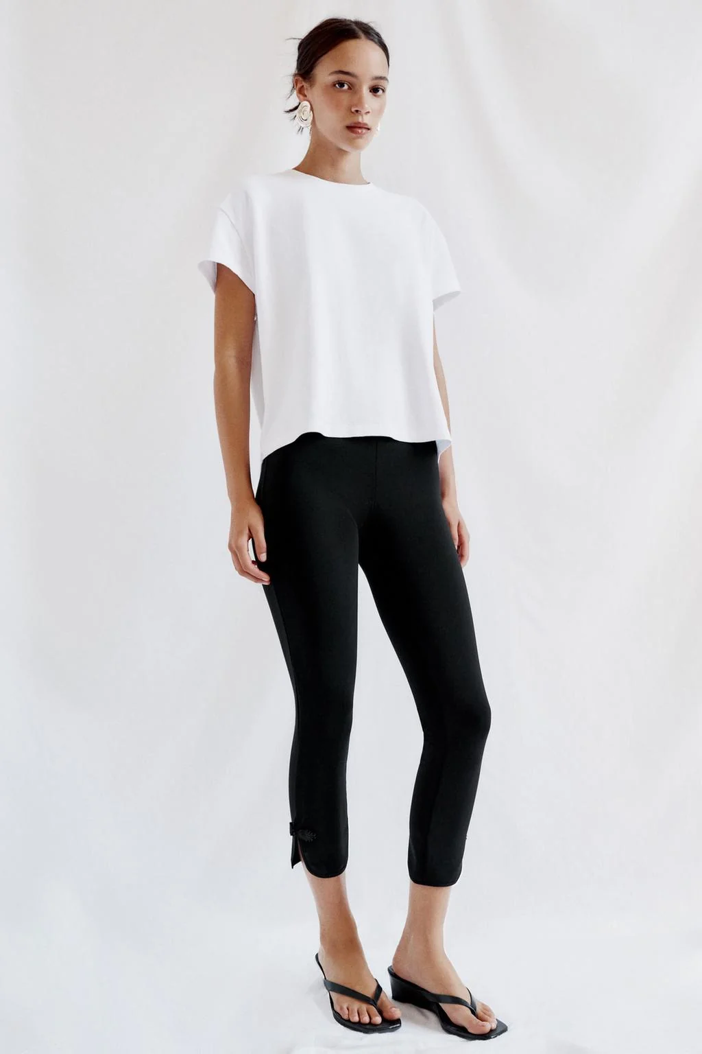SHORT SLEEVE T-SHIRT