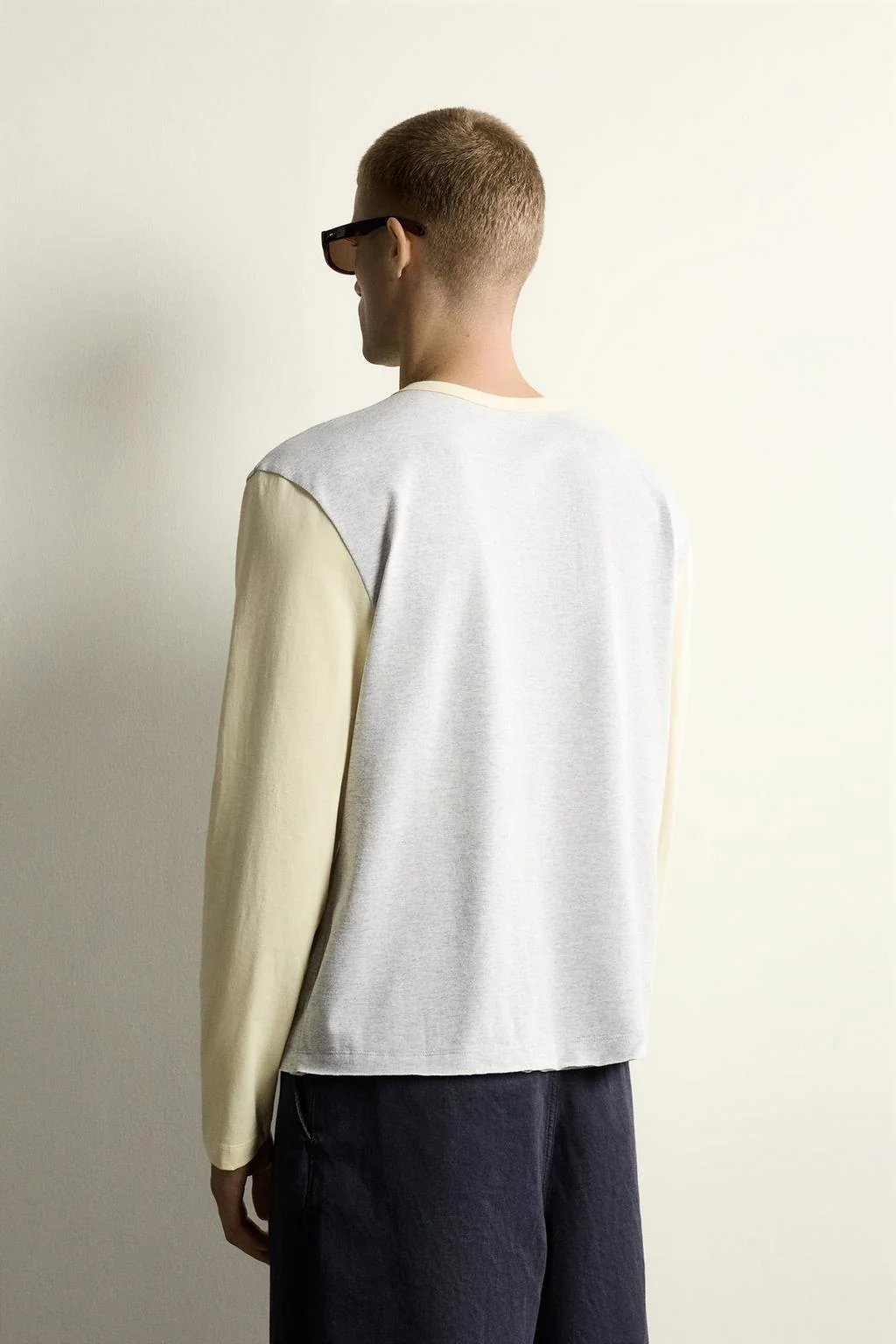 RELAXED FIT COLOUR BLOCK T-SHIRT