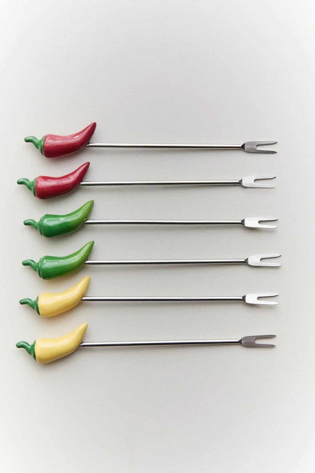PACK OF CHILLI PEPPER COCKTAIL PICKS