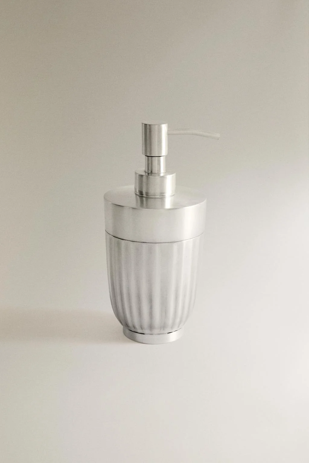 SCALLOPED METAL SOAP DISPENSER