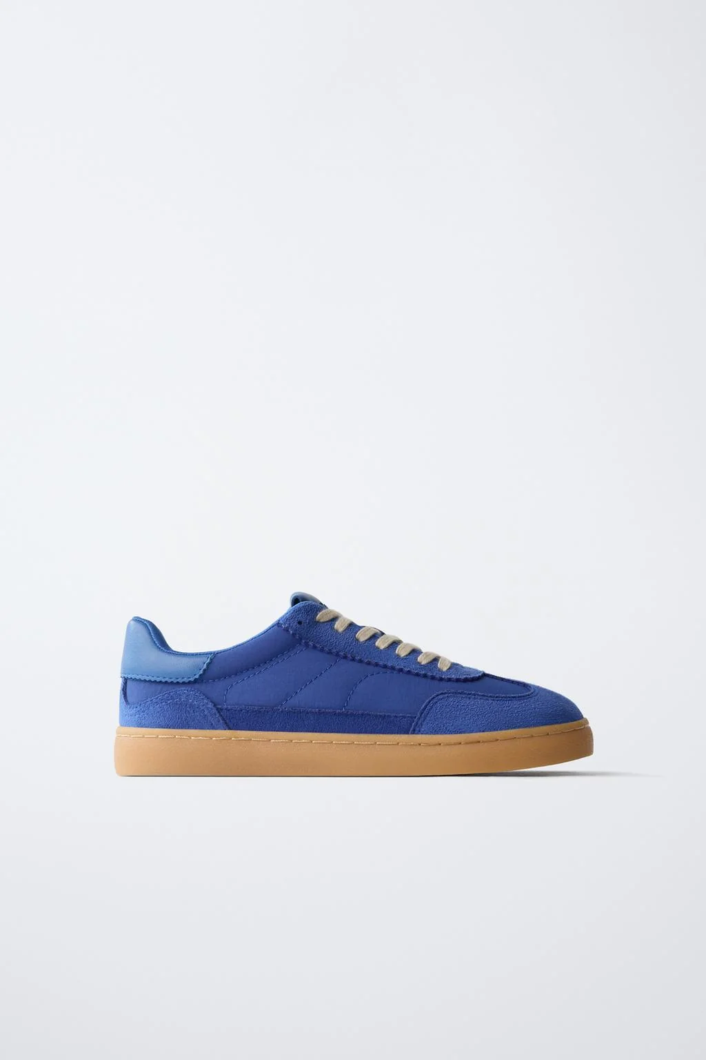 CHUNKY SNEAKERS
