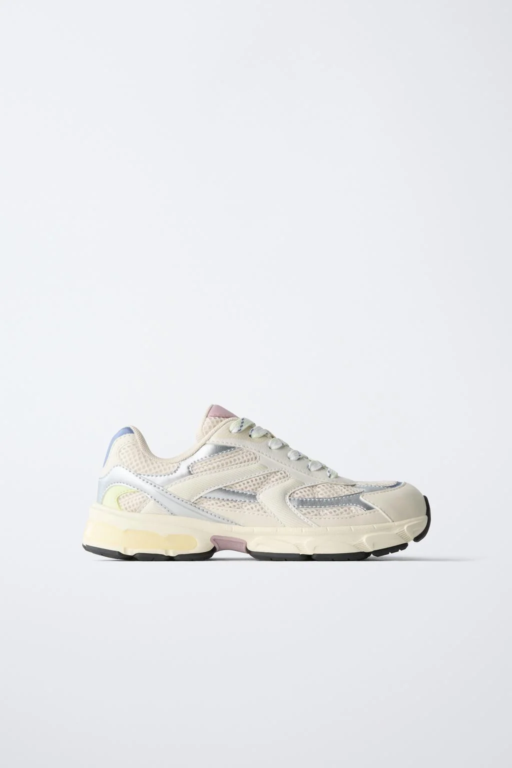 MESH TRAINERS