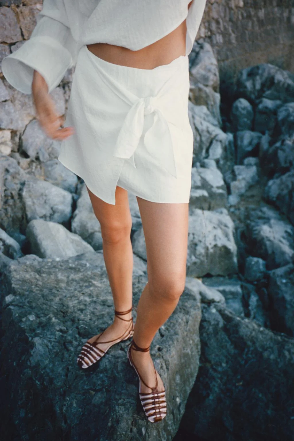 LEATHER CAGE SANDALS