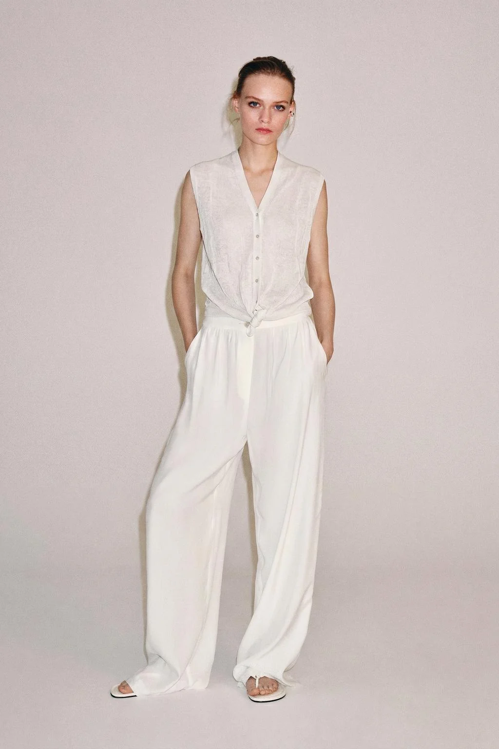 KNOT KNIT WAISTCOAT