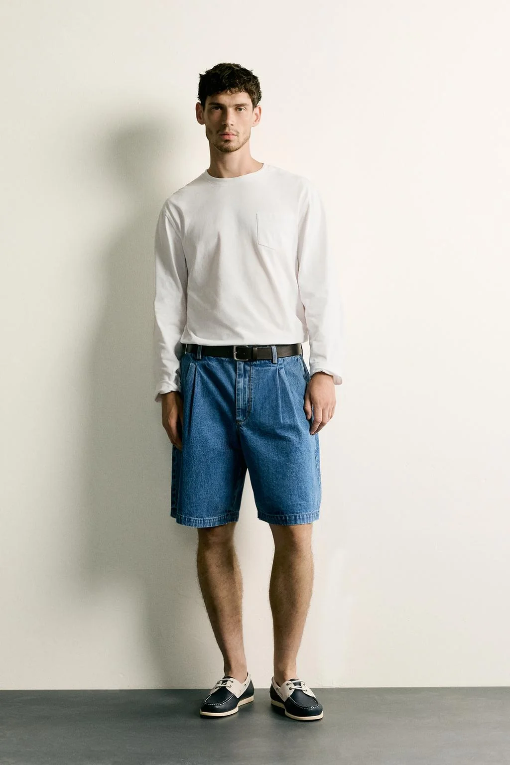 REGULAR FIT LONG SLEEVE T-SHIRT