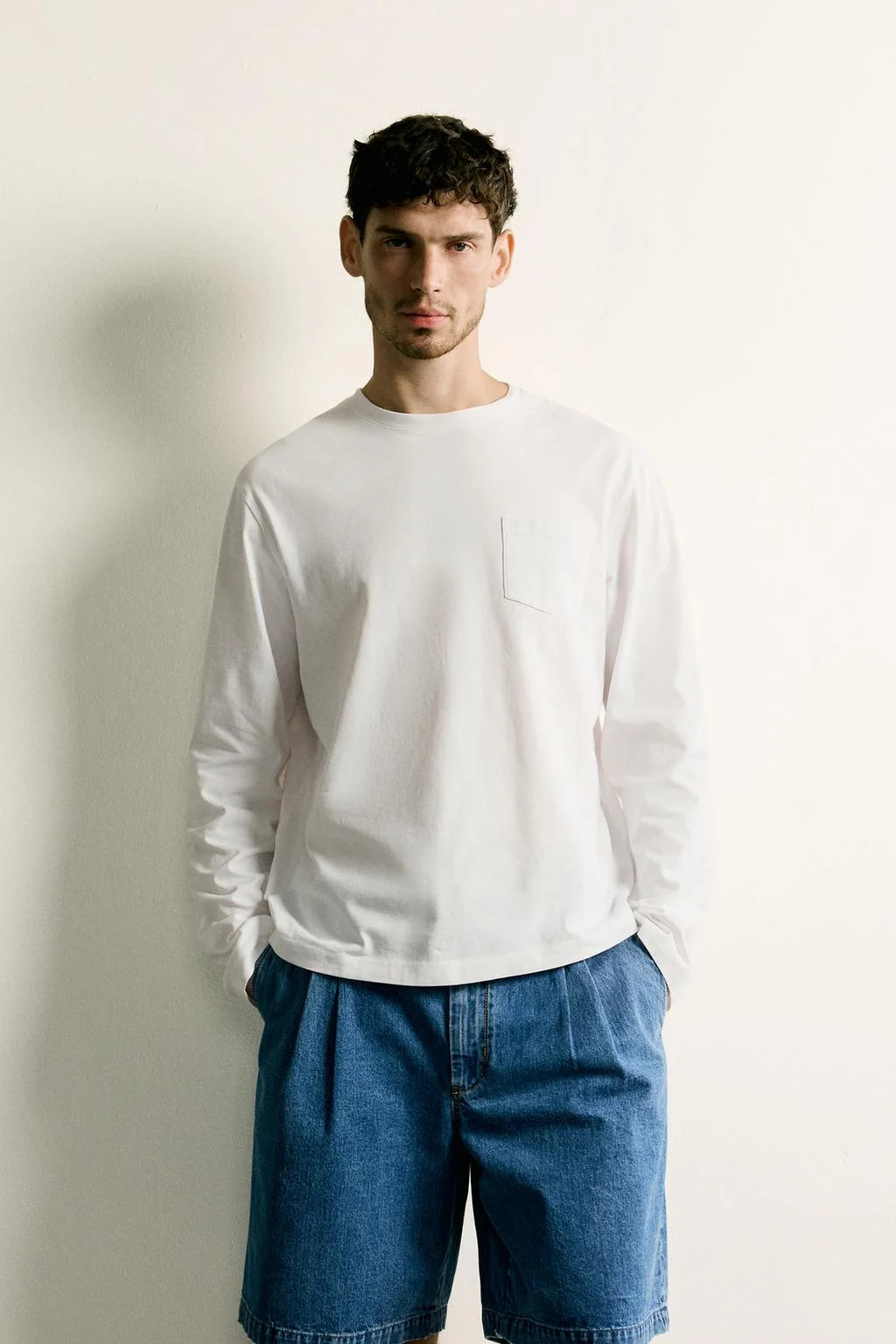 REGULAR FIT LONG SLEEVE T-SHIRT