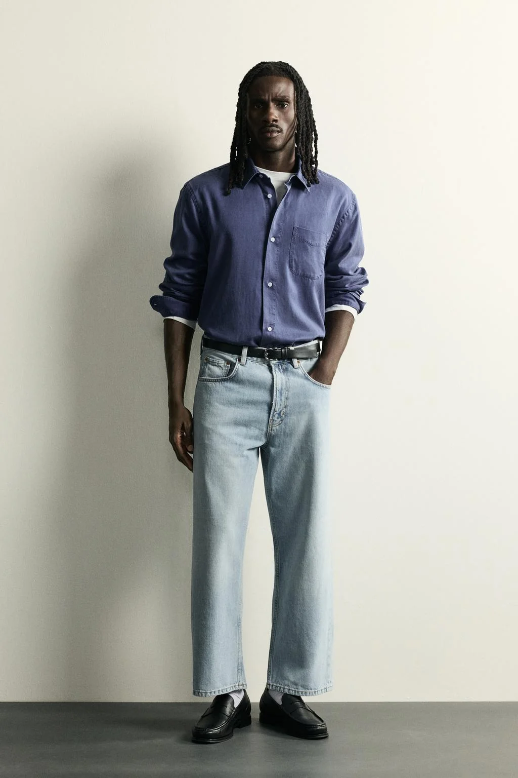LOOSE-FIT CROPPED JEANS