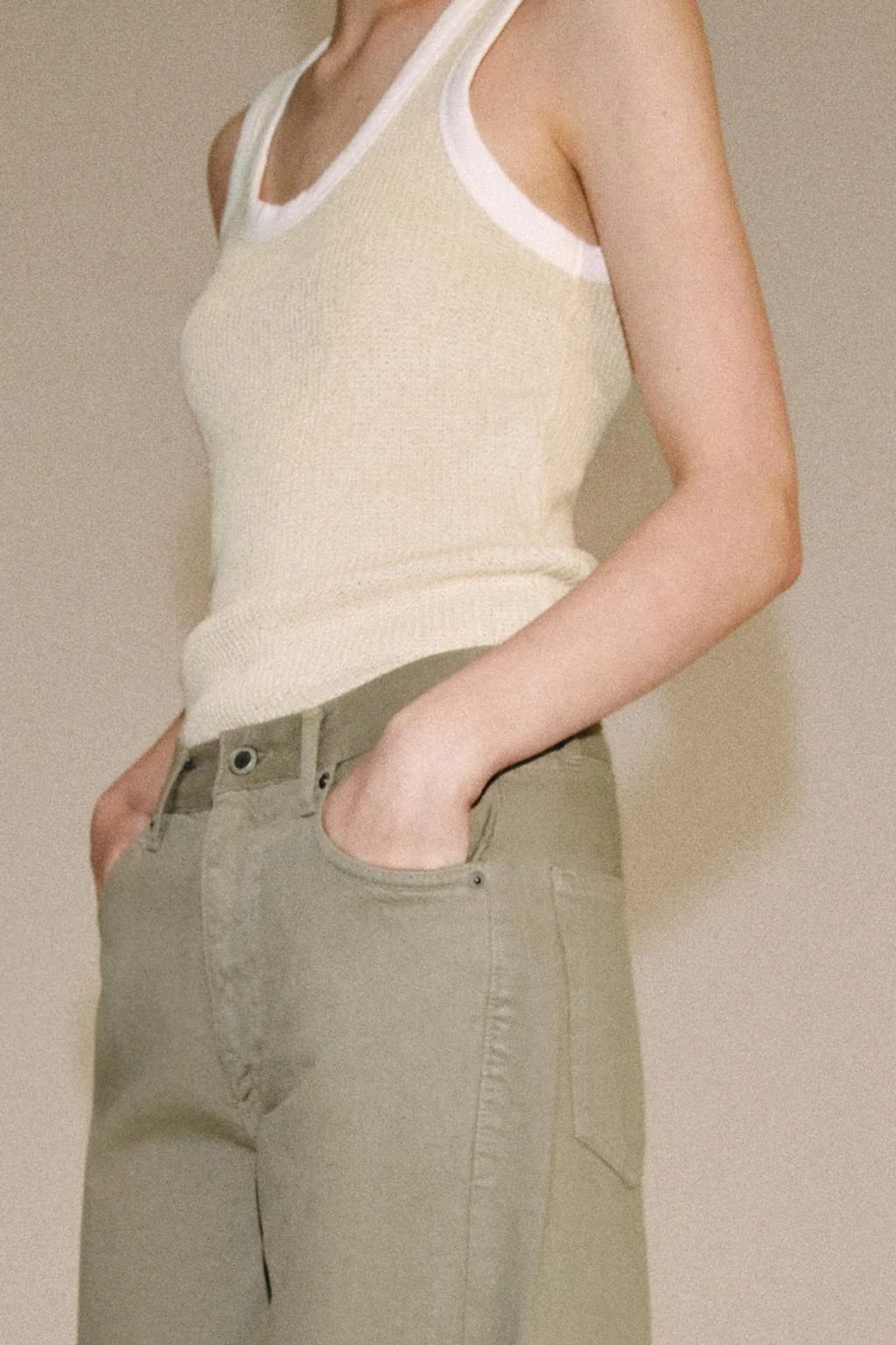 CONTRAST PIPING TOP