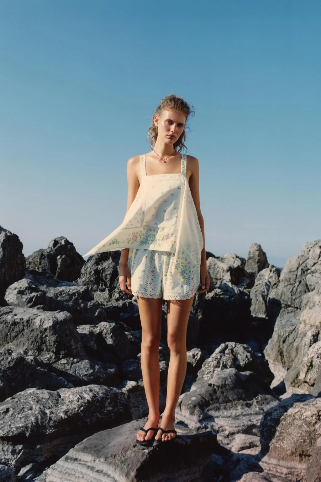 ASYMMETRIC PRINTED LINEN BLEND TOP