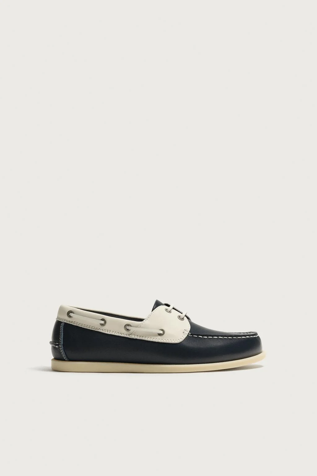 LEATHER DECK SHOES