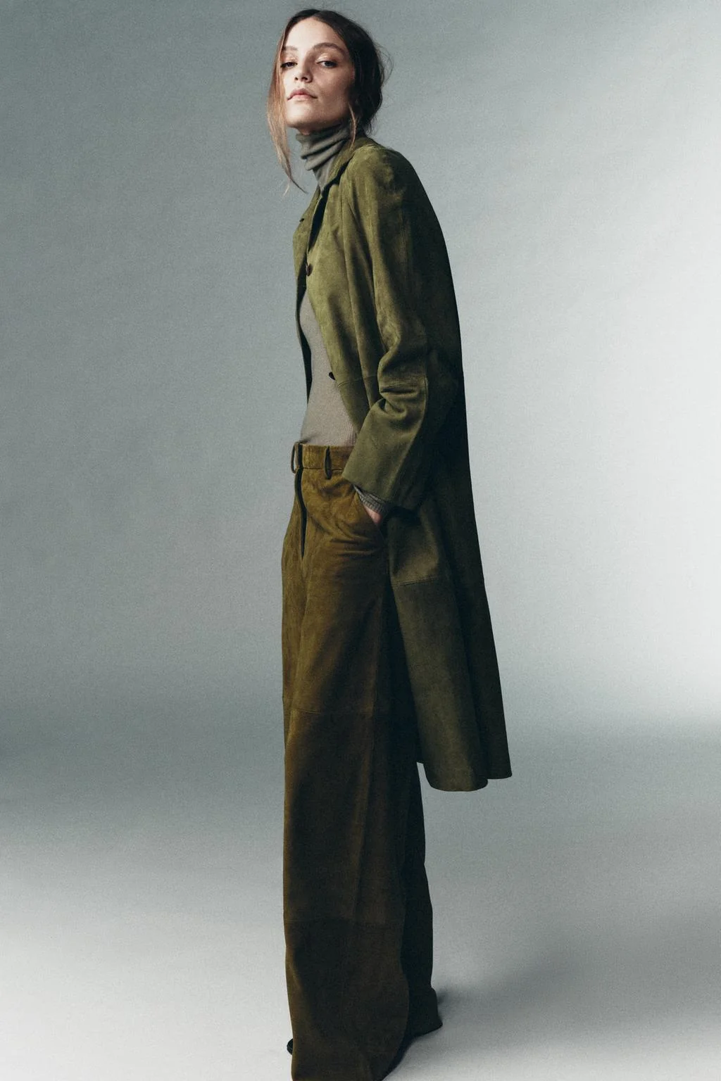 Брюки из 100% замши лимитированной серии