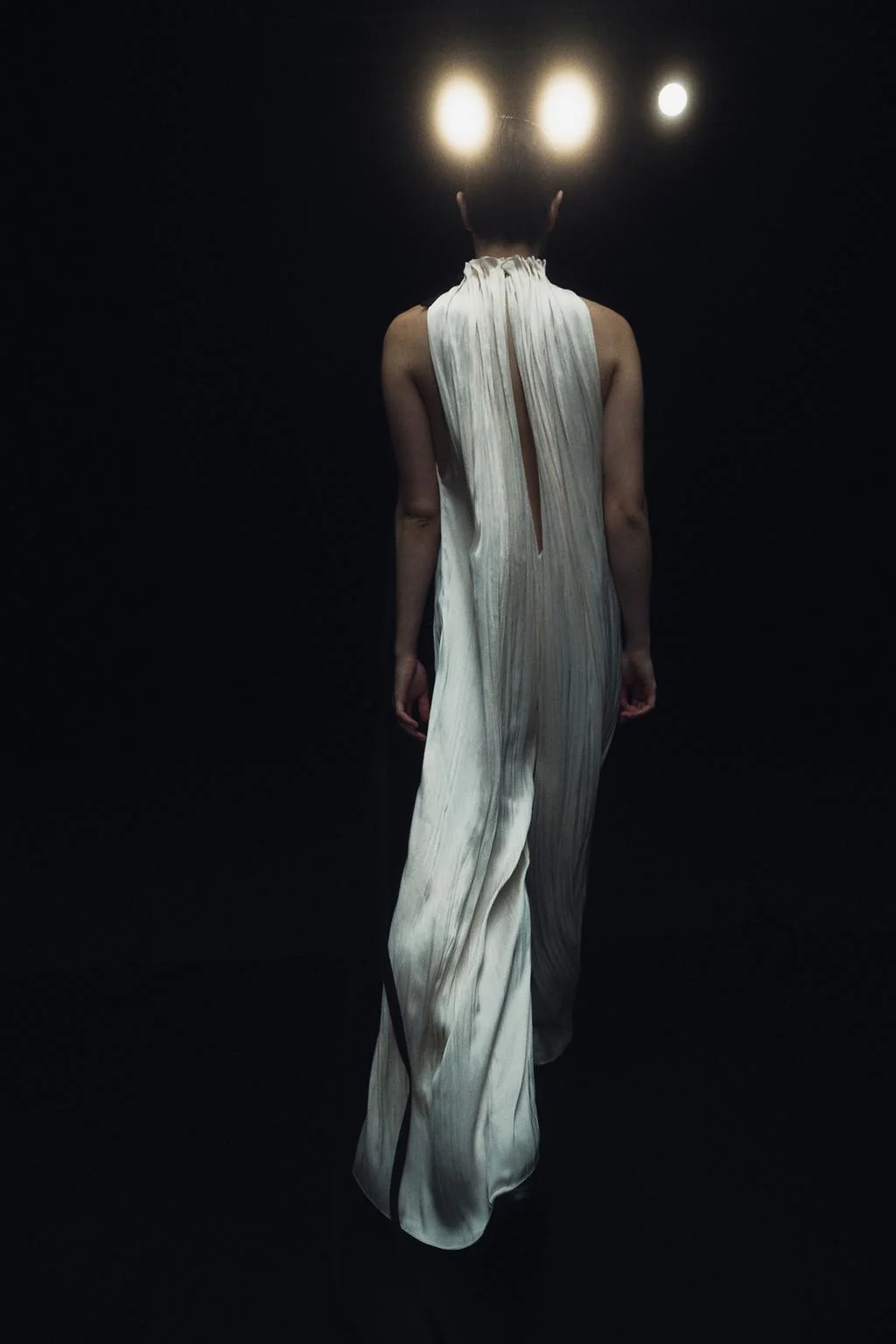 Комбинезон из атласа с бантом ZW COLLECTION