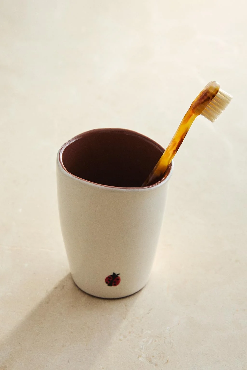 LADYBIRD TOOTHBRUSH TUMBLER