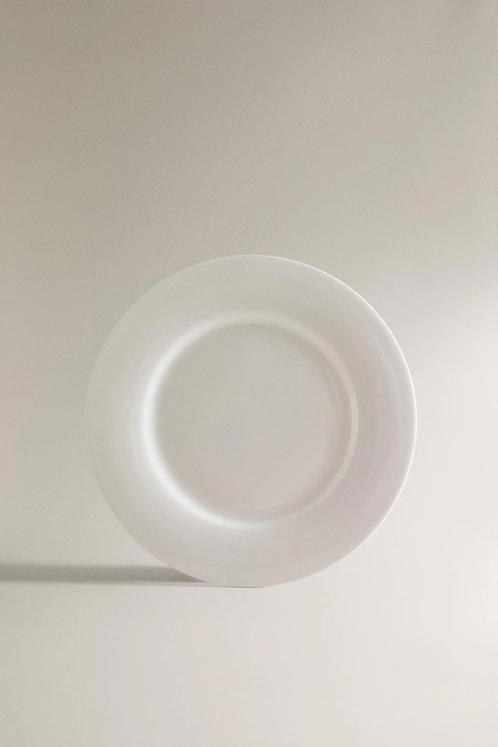 Тарелка для ужина из фарфора — Тарелки