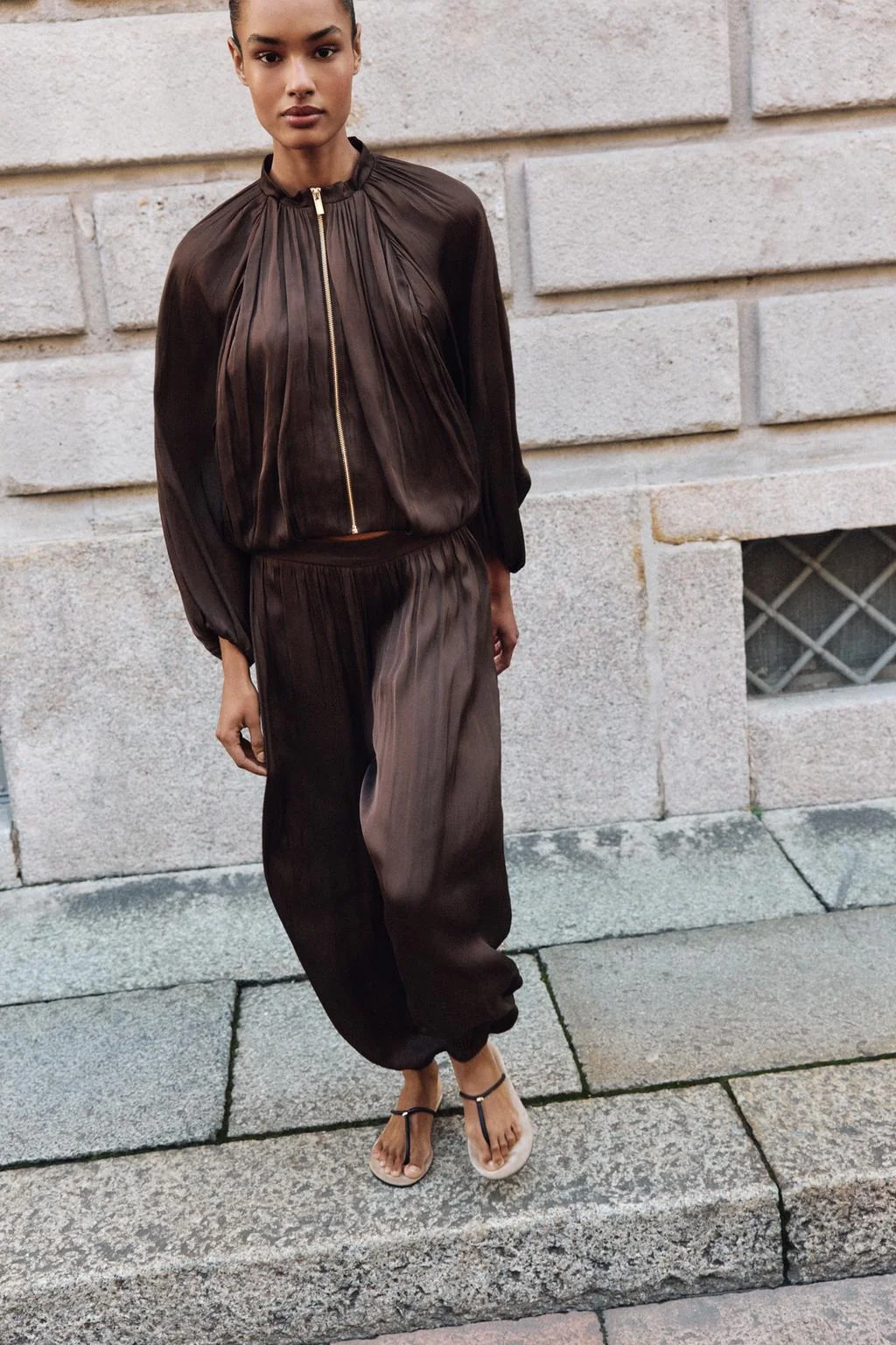 Комплект брюки-сафари из атласа