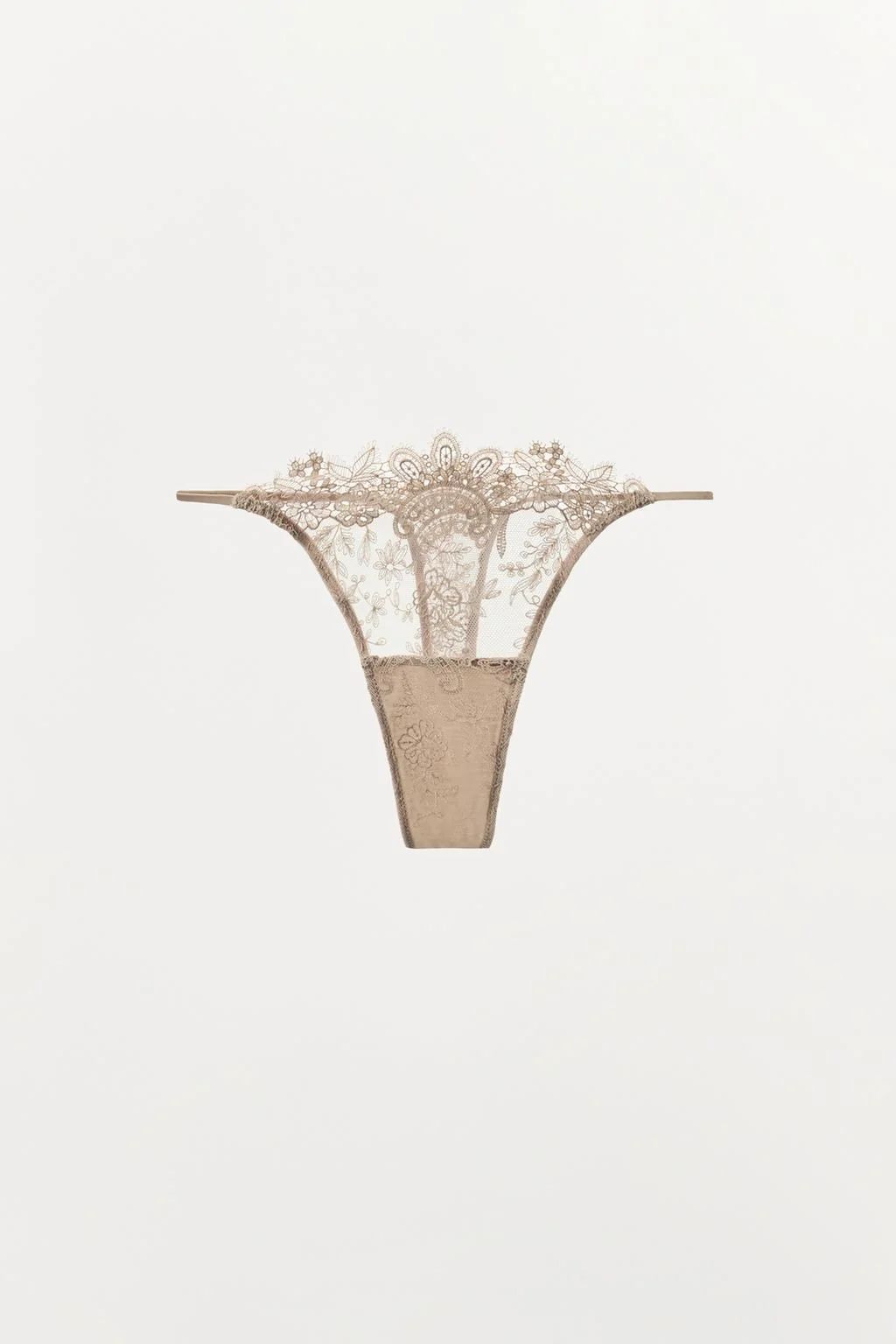 Кружевные стринги