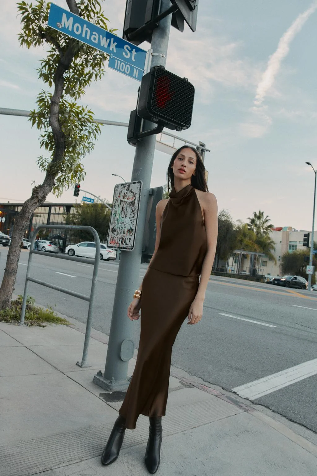 Атласная юбка-миди