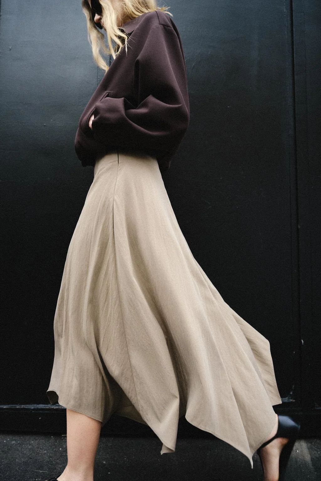 Асимметричная юбка-миди