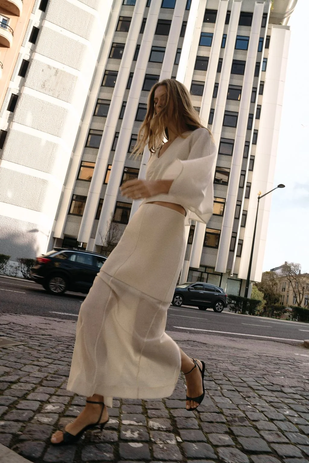 Контрастная трикотажная юбка-карандаш