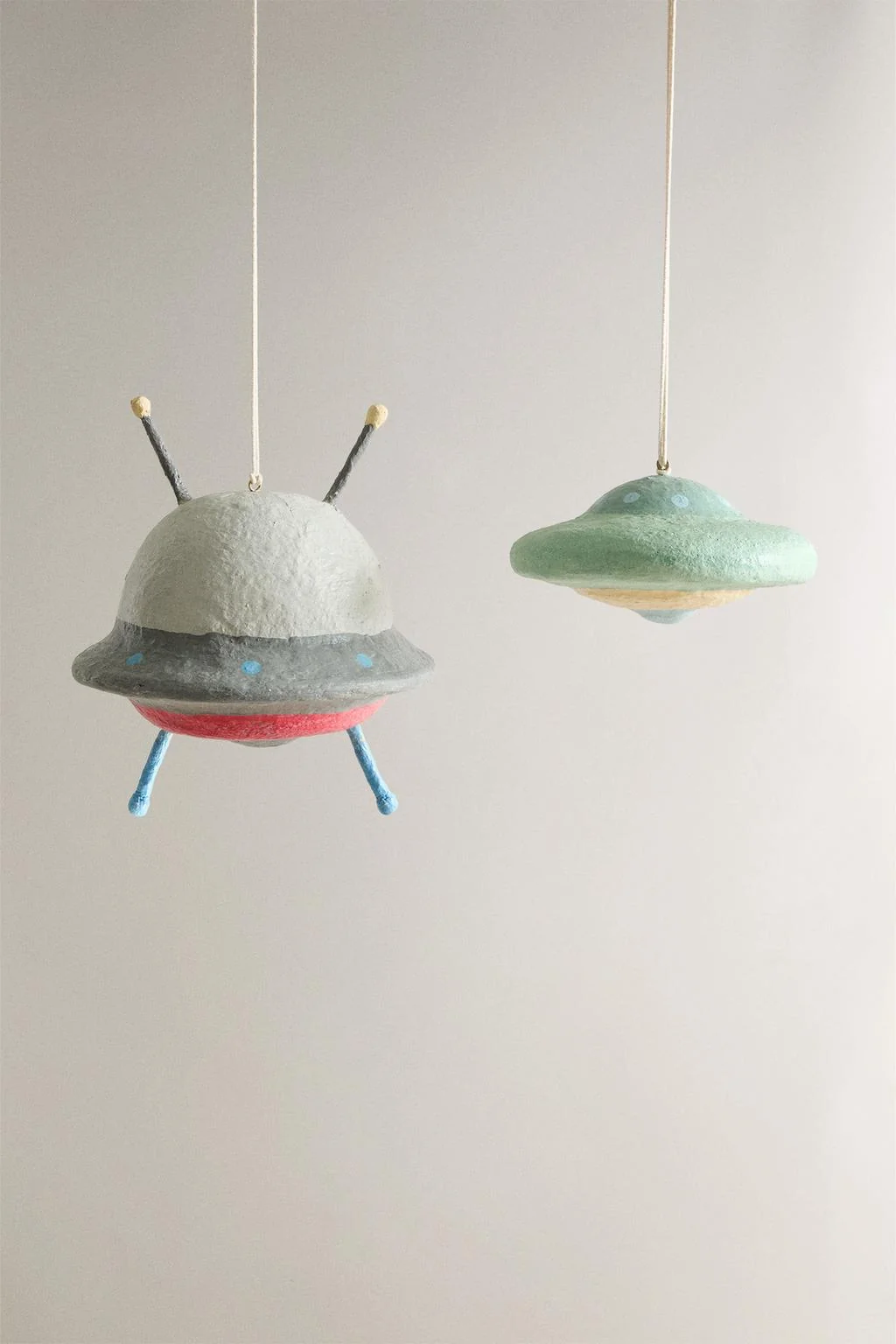 Набор летающих тарелок (набор из 2)