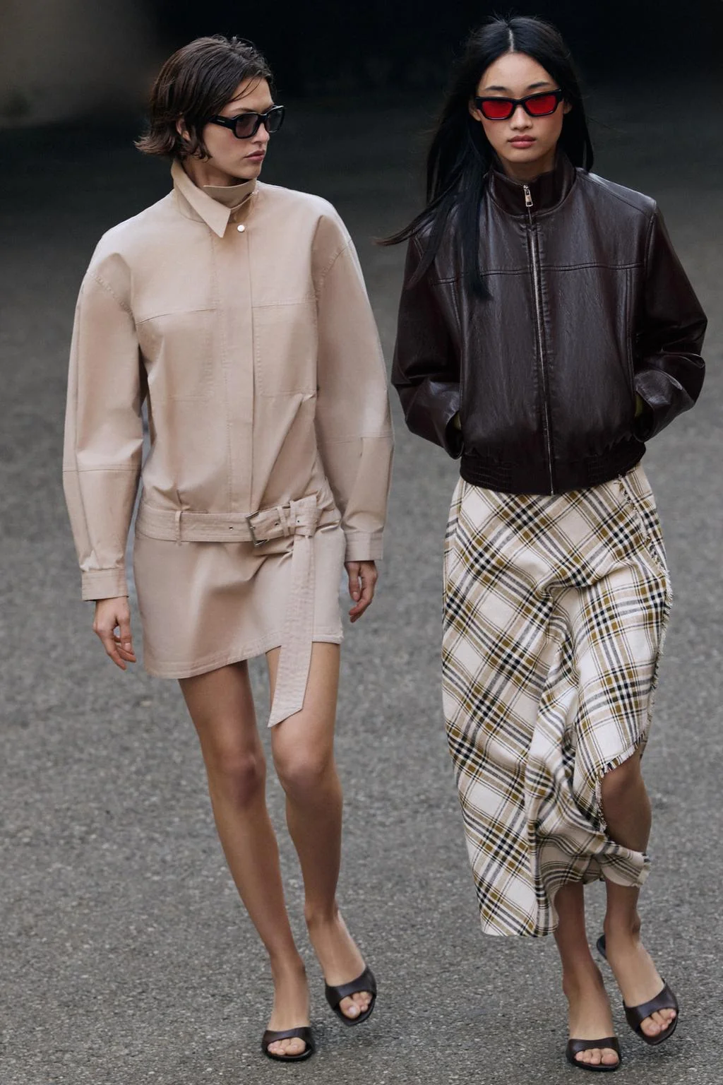 Асимметричная юбка-миди в клетку