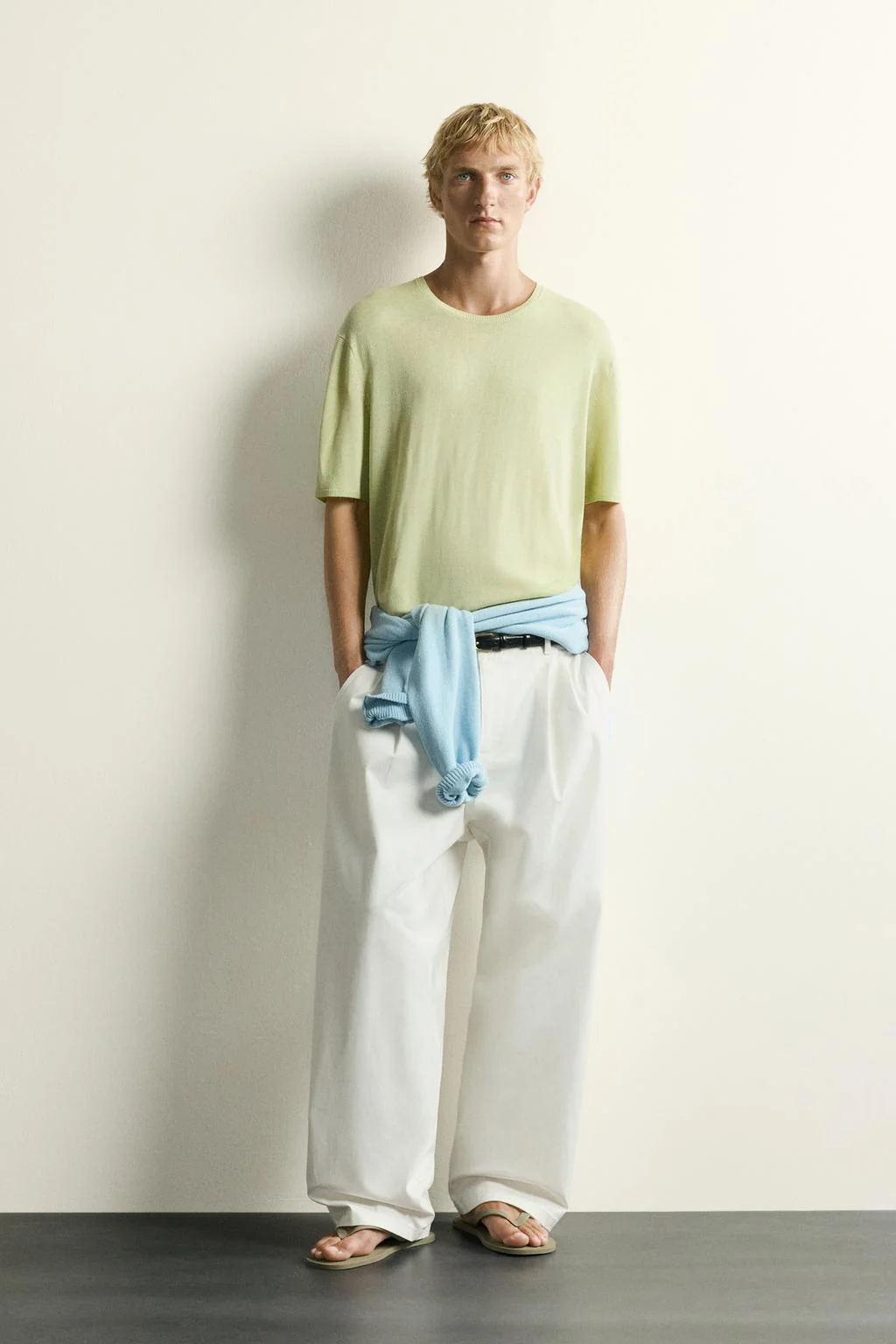 LIGHTWEIGHT RELAXED FIT KNIT T-SHIRT