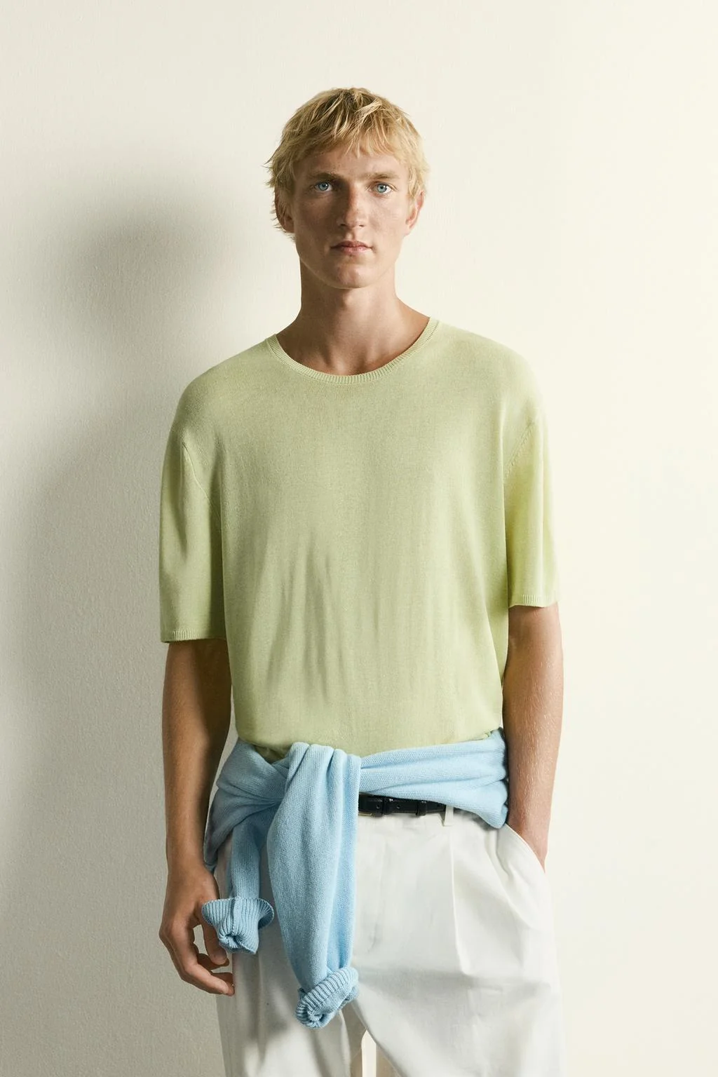 LIGHTWEIGHT RELAXED FIT KNIT T-SHIRT