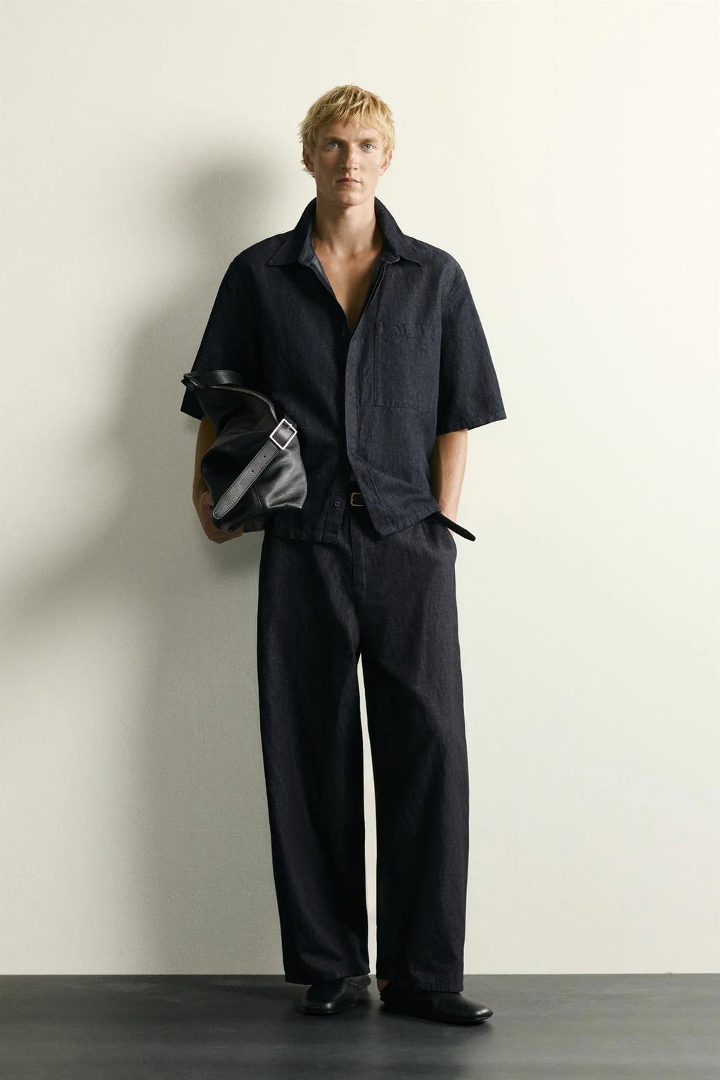 Хлопково-льняная джинсовая рубашка свободного кроя