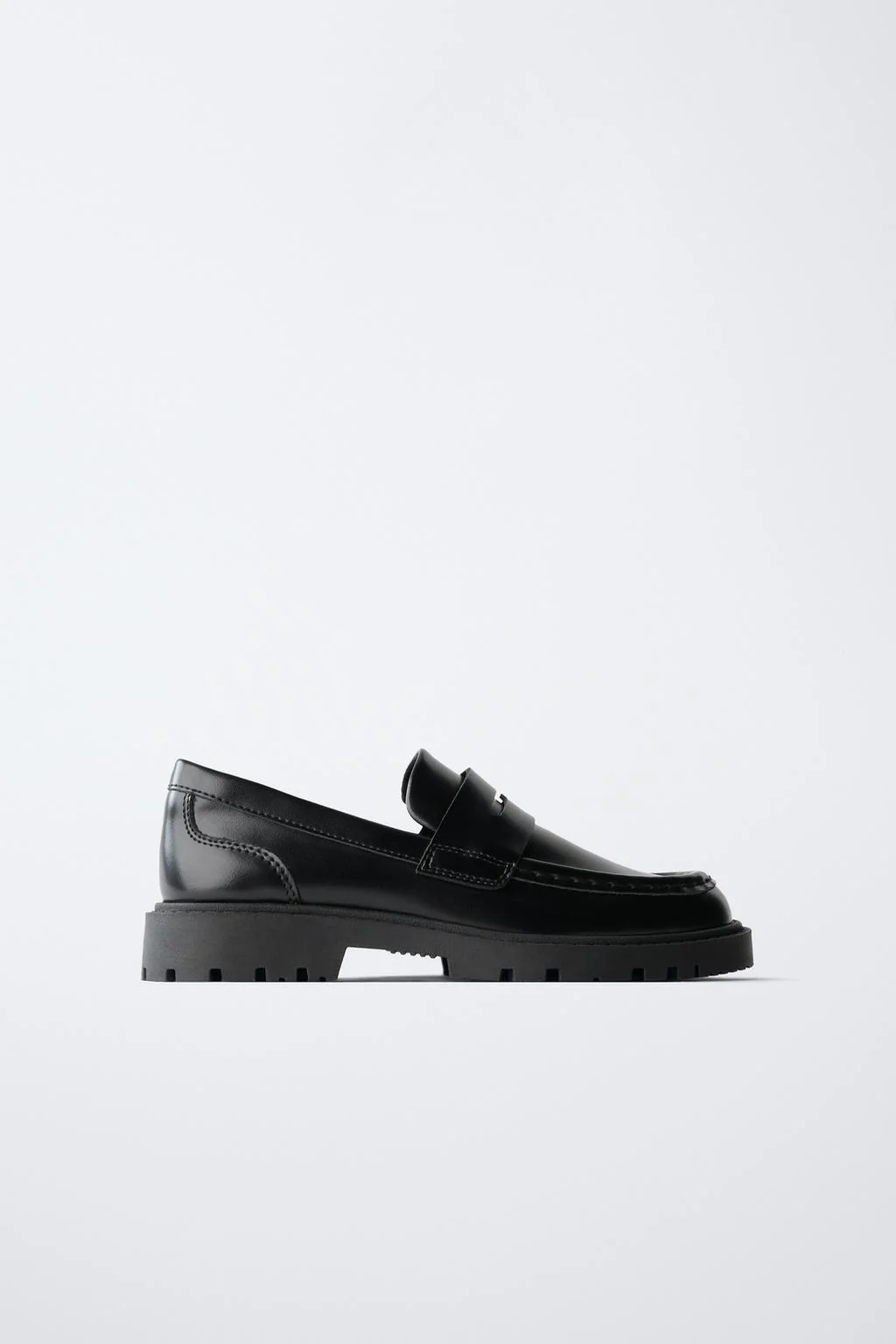 CHUNKY LOAFERS