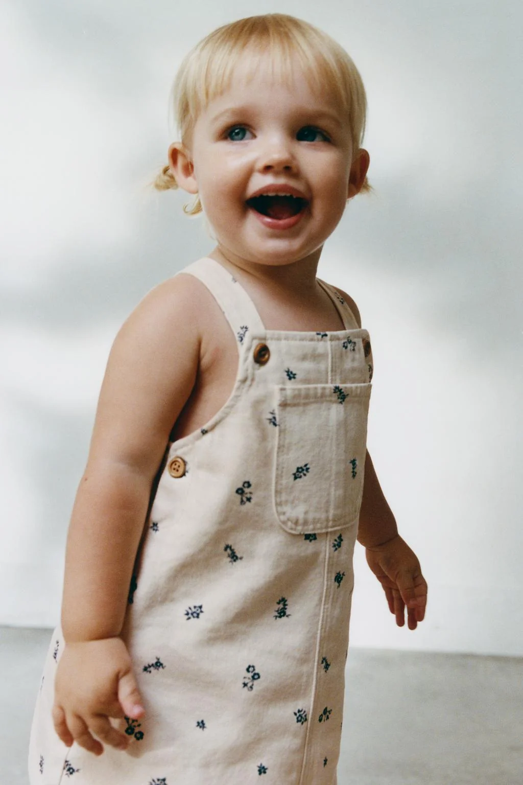 FLORAL TWILL PINAFORE DRESS AND KNICKERS SET