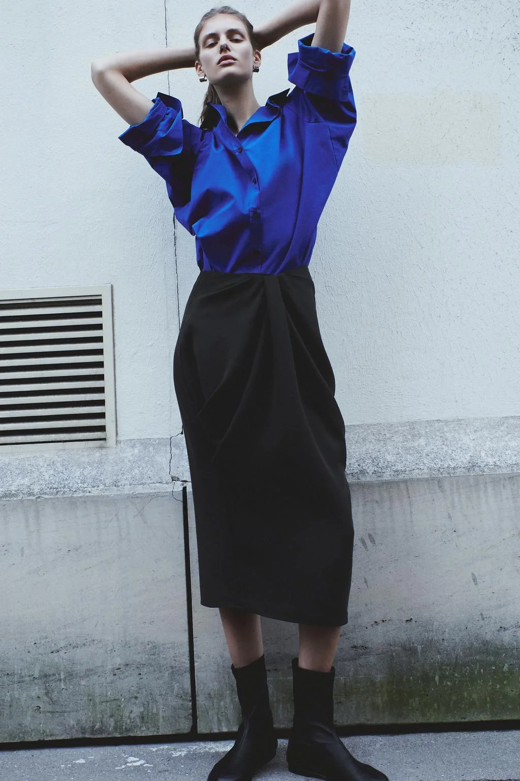 Юбка миди со складками