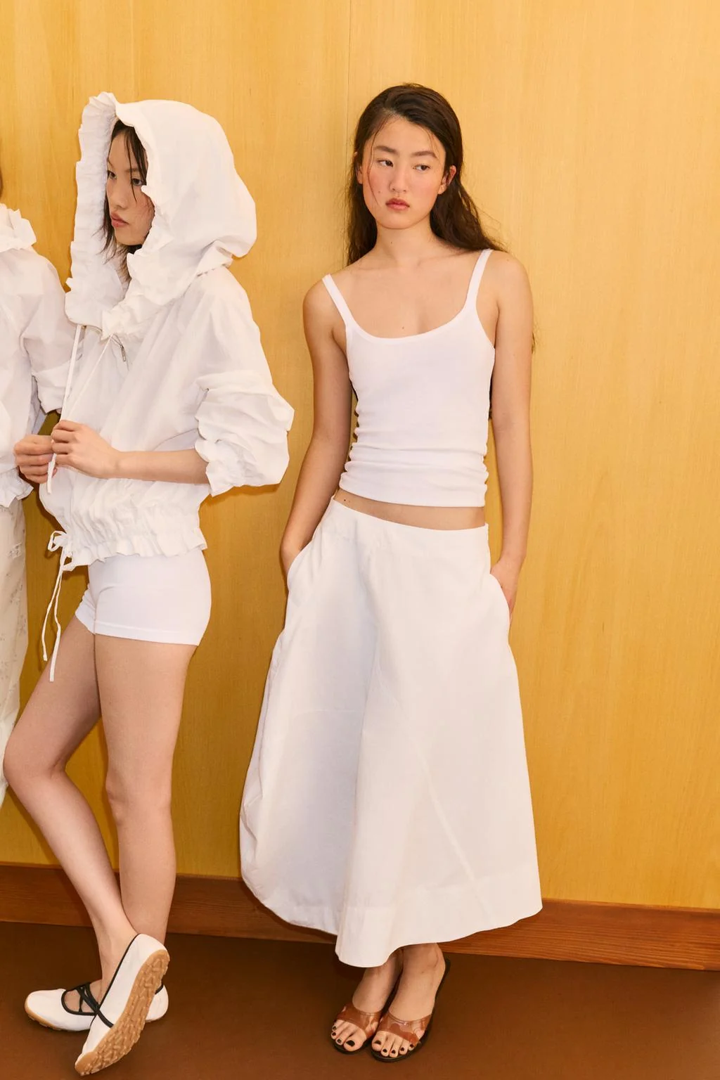 Асимметричная миди-юбка с эффектом баллон