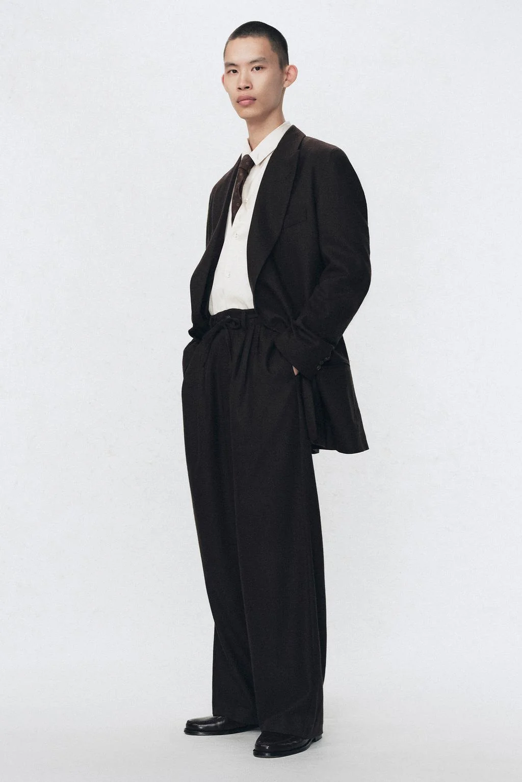 Брюки со складками из фланели для костюма SOSHIOTSUKI X ZARA