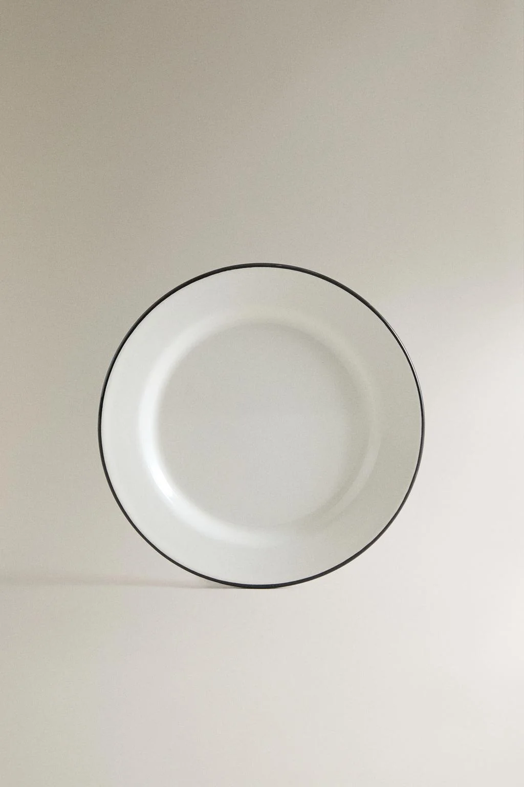 IRON DESSERT PLATE WITH RIM